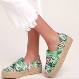 QUPID TROPICAL LEAF GREEN PINK WHITE WOMEN ESPADRILLES SIZE 6